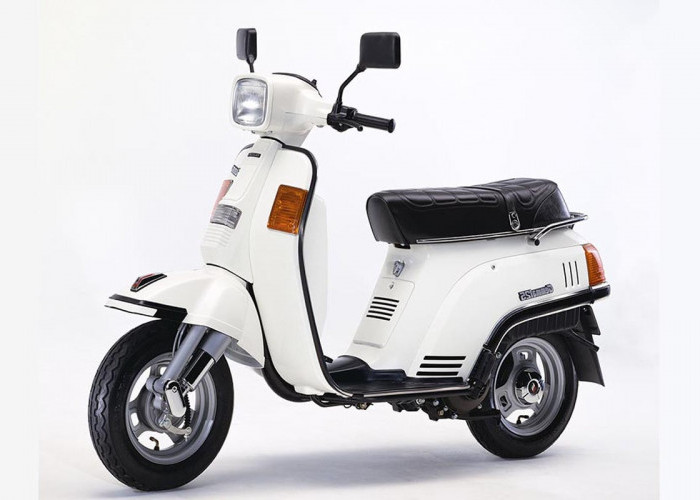 INI Bukan Vespa, Suzuki Gemma 125 Tampilan Khas Skuter Eropa, Mesin 50 cc