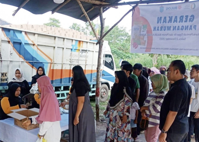 1.400 Paket Sembako Murah Ludes dalam 6 Jam, Diserbu Warga Kelurahan Timbangan Ogan Ilir