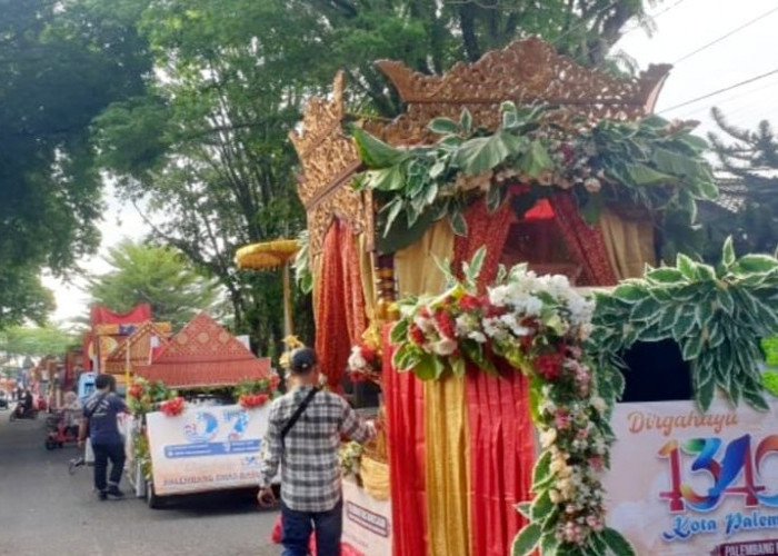 Spektakuler! Karnaval Mobil Hias HUT Kota Palembang Diikuti 18 Peserta 