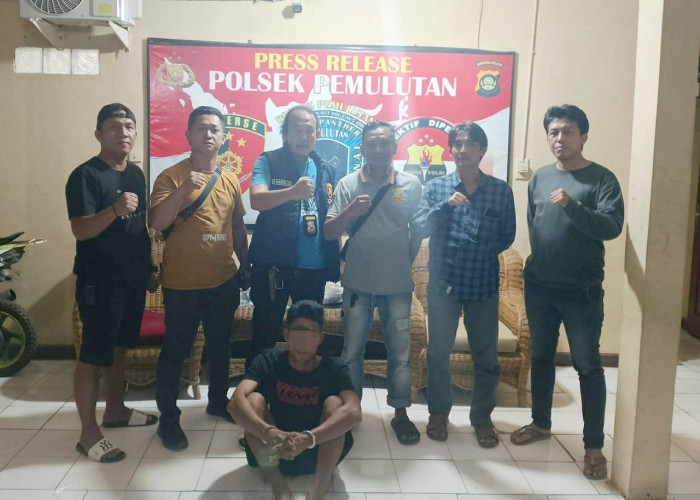 Hadang Korban Saat Naik Motor Lalu Dipukul Gunakan Sajam, Pemuda Ini Diamankan Anggota Polsek Pemulutan