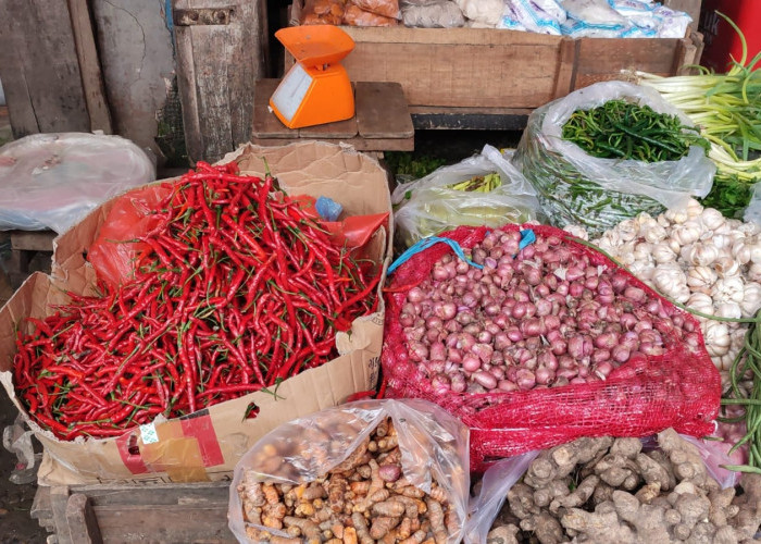 Harga Sayur di Palembang Fluktuatif, Bawang Merah Turun
