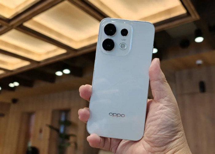 Kenalan dengan OPPO Reno 16 5G, HP Premium Berfitur AI dengan Kamera 50 MP dan Pengisian Daya Super Cepat 80W