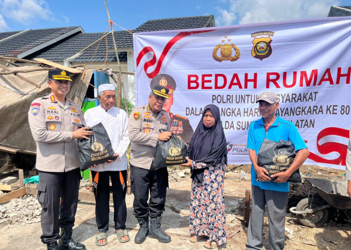 Hari Bhayangkara ke-80, Polda Sumsel Bedah Rumah dan Salurkan Sembako untuk Warga Banyuasin