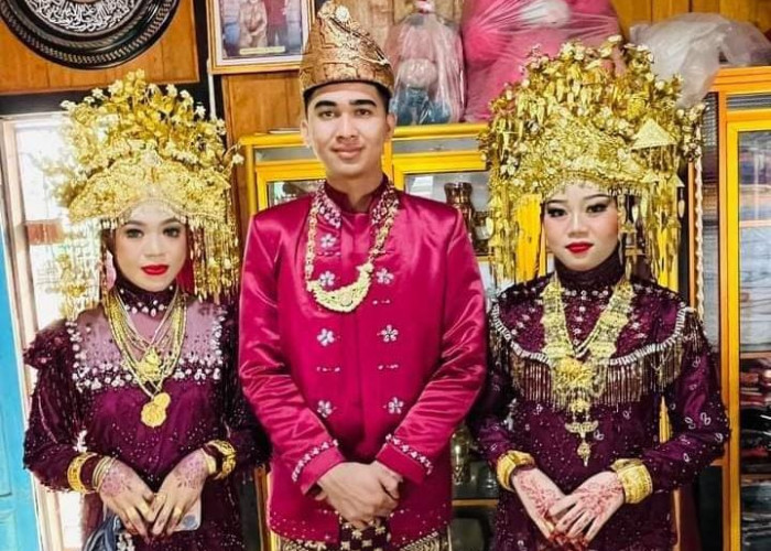 Ramai di Medsos, Pengantin 'Sikok Bagi Duo' Asal Muratara Persunting 2 Wanita Sekaligus