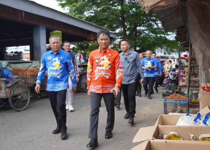 Jelang Nataru Pj Bupati OKI Pantau Stabilitas Harga dan Gelar Pasar Murah