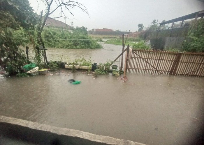Prediksi BMKG, Palembang Diguyur Hujan Akhir Tahun, Cek Jalan Tut Wuri Handayani Tergenang