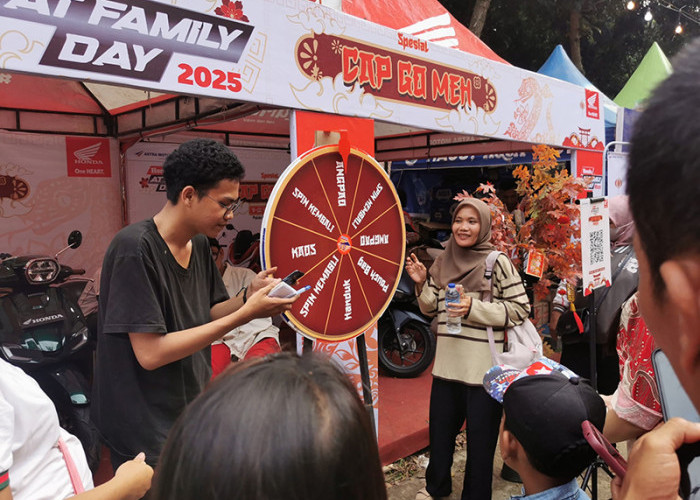 Kemeriahan Perayaan Cap Go Meh 2025 di Pulau Kemaro, Astra Motor Sumsel Hadirkan Honda AT Family Day