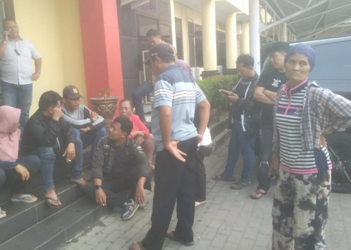 Minta Para Terduga Pelaku Dihukum Seberat-Beratnya, Keluarga Korban: Mereka Lebih Kejam dari Hewan 