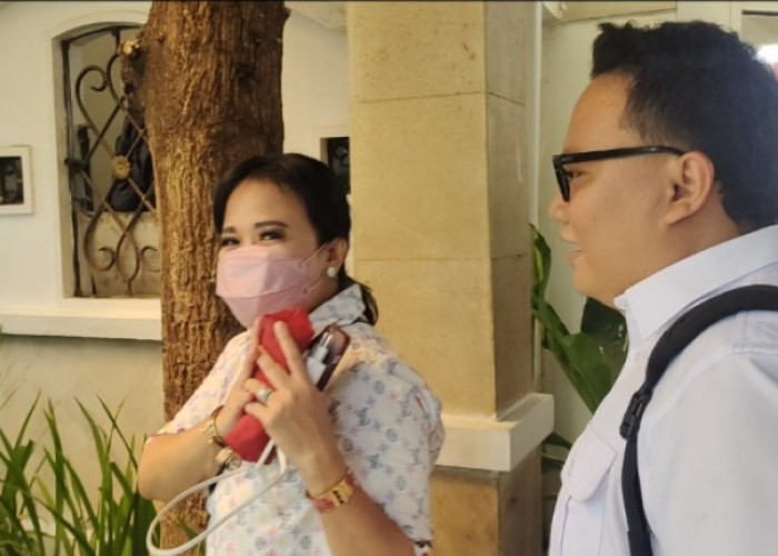 Lury Elza Memilih Bungkam soal Penggeledahan Rumah Ayahnya, Tersangka Dugaan Korupsi Pasar Cinde