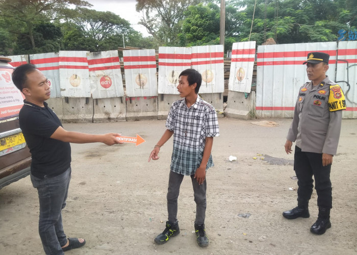 Seorang Pria Ditodong Pisau Saat Melintas di Depan Monpera Palembang, Handphone Melayang 