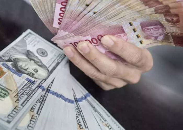 Nilai Tukar Rupiah Terhadap Dolar AS Akhir Pekan, Dekati Angka Rp15.000