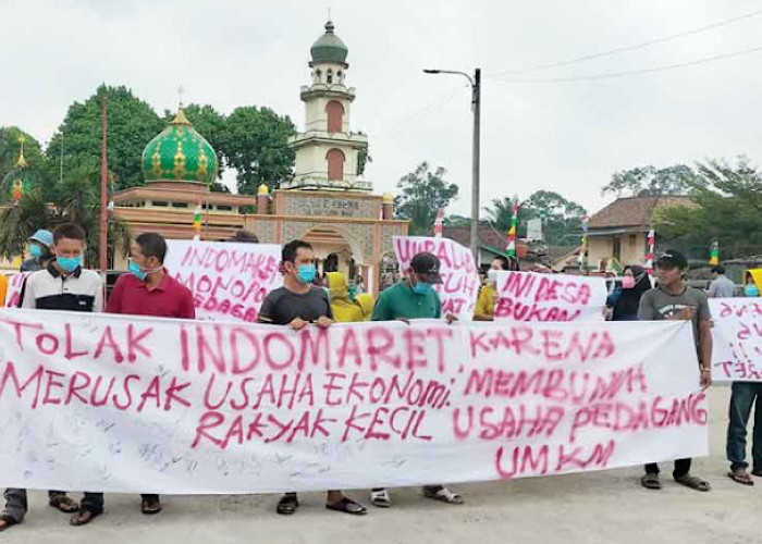 Indomaret Didemo Warga Desa, Hasil Mediasi Mini Market Lesung Batu Ditutup Sementara, Menunggu Sikap Pemda