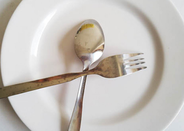 8 Arti Posisi Alat Makan di Atas Meja, Isyaratkan Nilai Pelayanan Hingga Kualitas Makanan Lewat Sendok Garpu