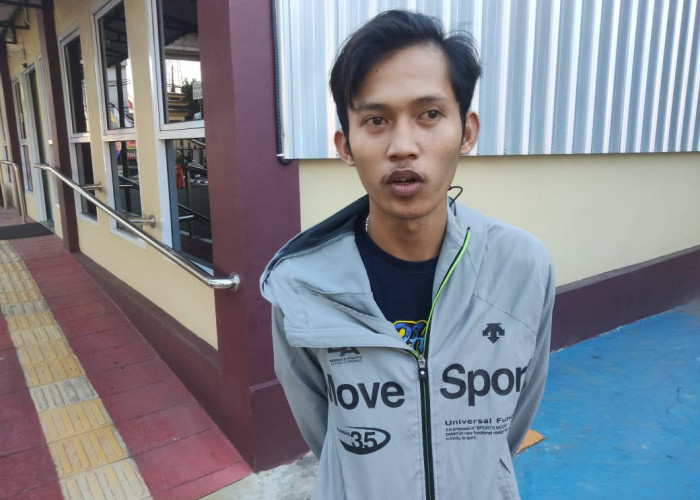Lihat Orang Mancing di Pinggiran Sungai Musi Palembang, Motor Raib Diparkir Sejenak di Dermaga Kampung Kapitan