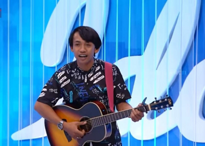 Pengamen Asal Prabumulih Buat Juri Indonesian Idol 2025 Mau 'Mewek', Suara Enak dan Merdu Raih Golden Ticket 