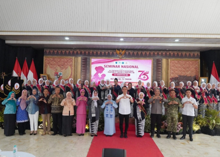 Bidan Ujung Tombak Layanan Kesehatan hingga Pelosok OKI