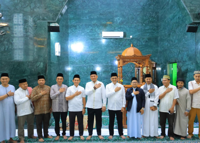 Sekda Edward Candra Hadiri Pengajian Ramadan, Perkuat Sinergi Pemprov dan DPRD Sumsel