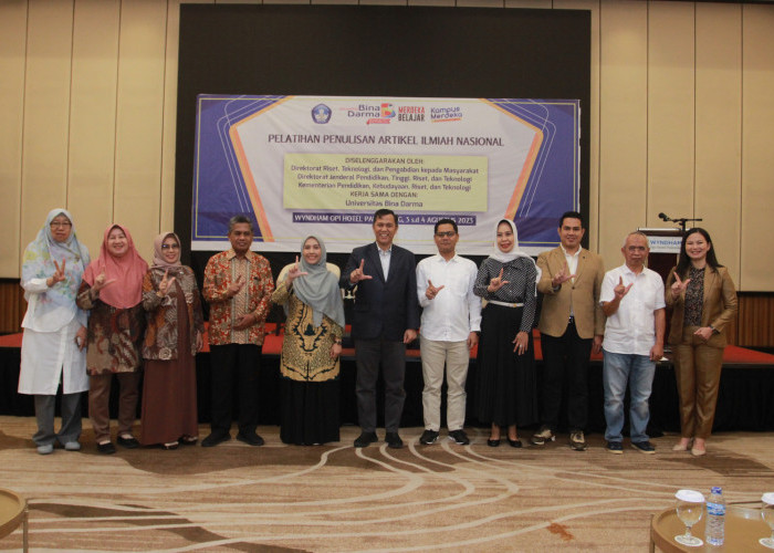 UBD Palembang Gelar Pelatihan Penulisan Artikel Ilmiah Nasional