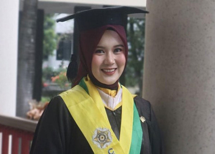 Istiqomah Katin Jadi Dokter Spesialis di Usia 28 Tahun, ini Perjalanan Akademiknya 