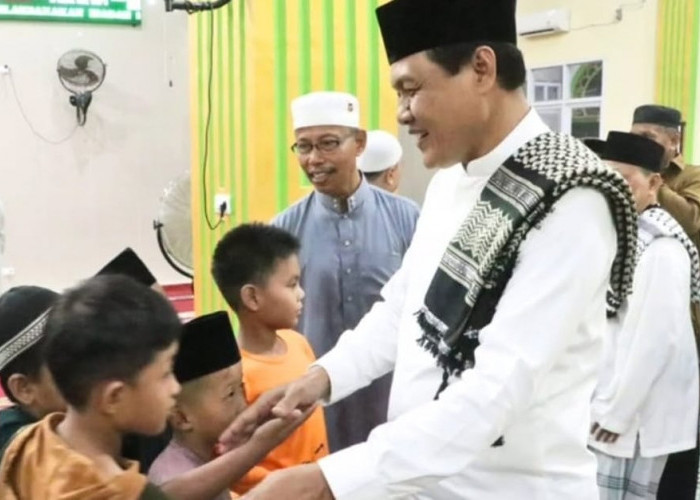 Peringatan Maulid Nabi di Masjid Agung, Bupati Edison Tekankan Muhasabah dan Teladan Rasulullah