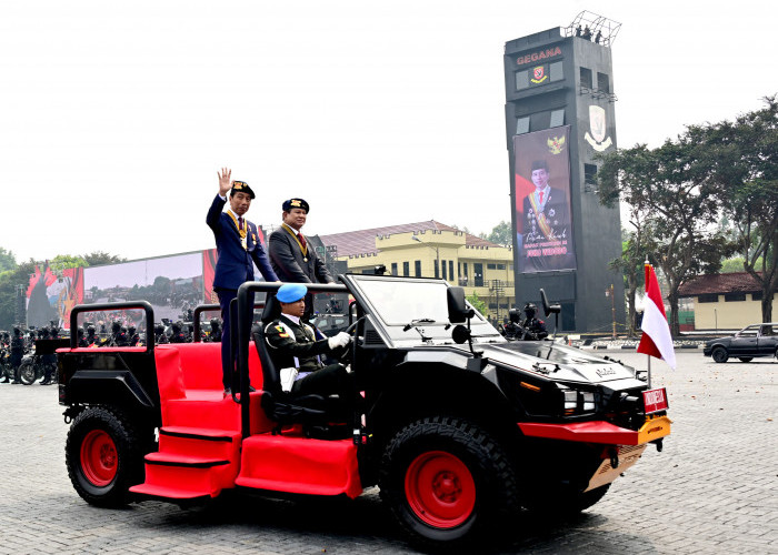 Presiden Jokowi Hadiri Apel Kesiapan Pengamanan Pelantikan Presiden dan Wakil Presiden 2024