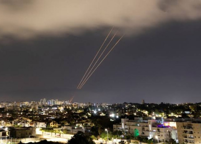 Iran Luncurkan Drone dan Rudal ke Israel, Pembalasan Atas Dugaan Serangan Israel di Suriah