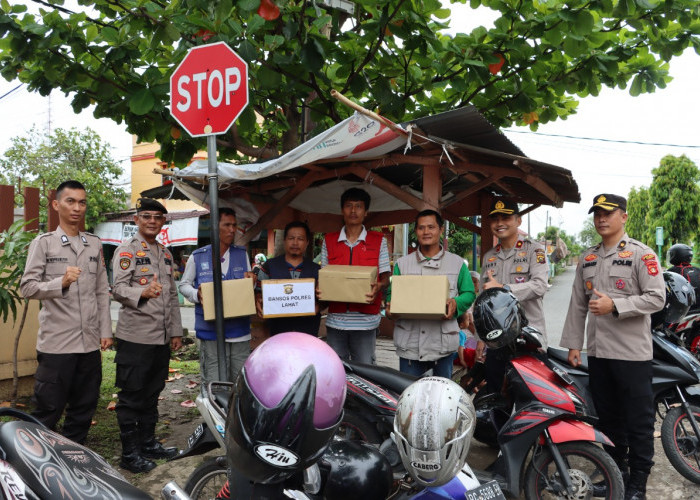Sambangi Sopir Angkot dan Tukang Ojek, Polres Lahat Berikan Bansos 