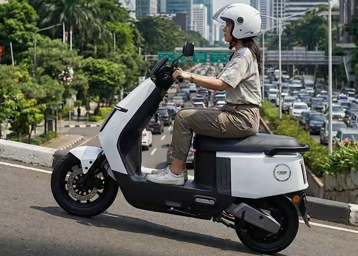 Unik, Polytron Fox 200 Bisa Kasih Peringatan Emak-emak Supaya Tidak Khilaf Pasang Sen Kanan Tapi Belok Kiri