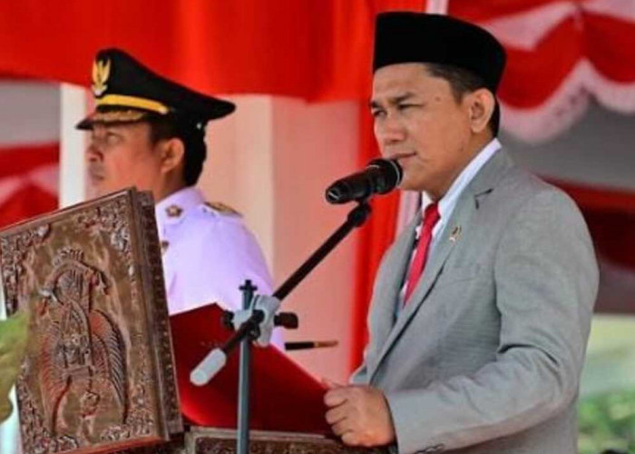 Bupati Bertindak Sebagai Irup, Ketua DPRD Luwu Utara Bacakan Teks Proklamasi