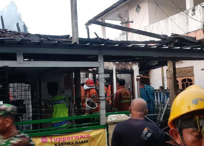 Si Jago Merah Ngamuk di Jalan Sentosa, Rumah Kartika Hangus Terbakar, Ini Penyebabnya