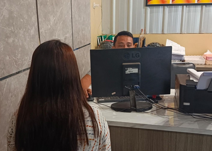 Hendak Pulang ke Rumah Meski Pakai Jas Hujan, Wanita di Palembang Jadi Korban Begal Payudara 