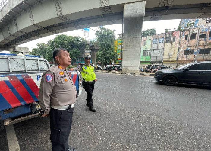 Senggolan Pengendara Motor, Warga Palembang Ini Meregang Nyawa di TKP Usai Tabrak Tiang LRT 