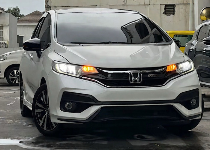 10 Tahun Honda Jazz RS Ini Masih Stabil Harga Jualnya, Mobil Sporty BBM Irit ‘Pakai Banget’