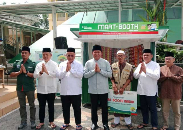 Hidupkan Ekonomi Syariah, BSB Bantu Kontainer Mart Booth di Masjid