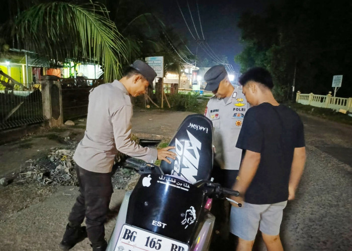 KRYD Polsek Tanjung Batu Ogan Ilir, Upaya Berikan Rasa Aman dan Nyaman ke Masyarakat di Malam Libur