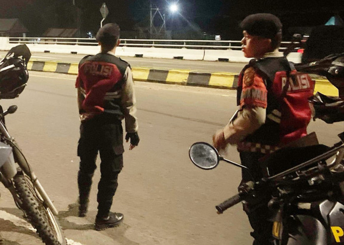 Pastikan Wilayah Ogan Ilir Aman dan Kondusif Saat Ramadan, Sat Samapta Polres OI Rutin Laksanakan Patroli