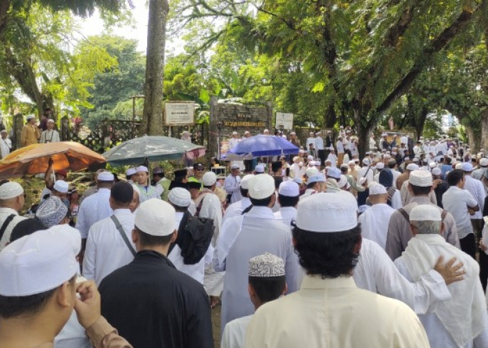 Puluhan Ribu Jemaah Padati Boom Baru, Puncak Ziarah Kubra Ulama dan Auliya Palembang Darussalam 2026