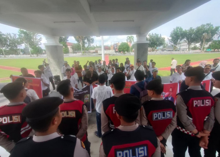 Puluhan Warga Tanjung Batu Tulung Selapan OKI Datangi Kantor Bupati, Ini Tuntutannya