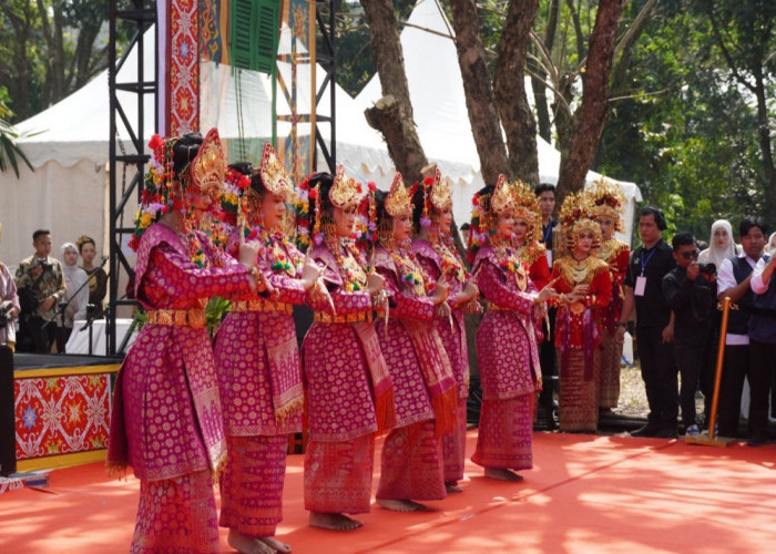 Tarian OKI Jadi Pembuka Festival Budaya Sumsel di Dekranasda Sumsel