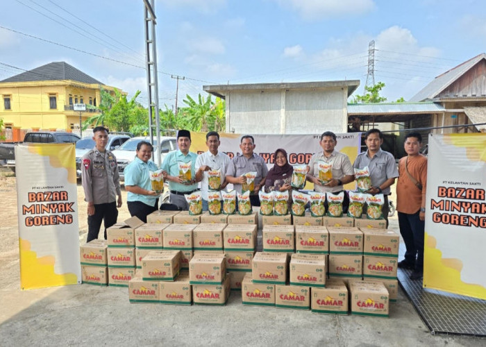 Ringankan Kebutuhan Warga, PT Kelantan Sakti Adakan Bazar Minyak Goreng 