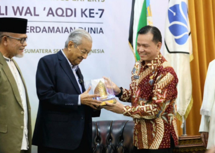 Disambut Pj Gubernur Elen Setiadi, PM Malaysia Mahathir Lakukan Kunjungan ke Sumsel