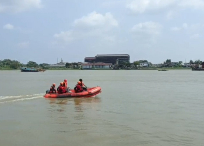 Perahu Getek Dihantam Speedboat Kecepatan Tinggi, Satu Korban Tenggelam Masih Dicari Tim SAR Gabungan