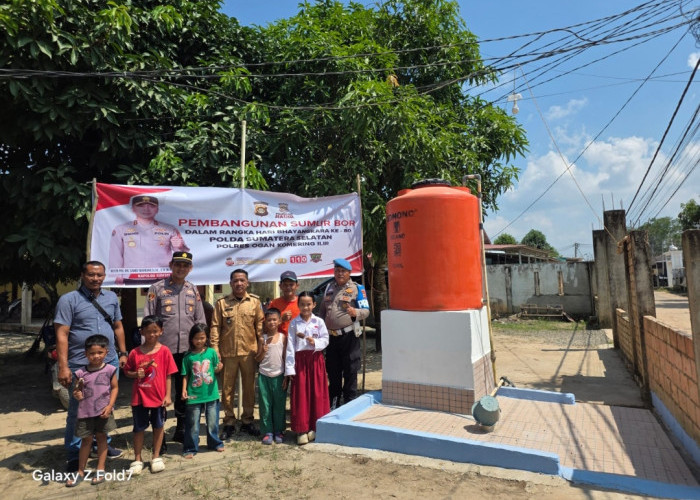 Polsek Tulung Selapan Hidupkan Sumur Bor Terbengkalai di Ujung Tanjung, Sambut Bhayangkara ke-80