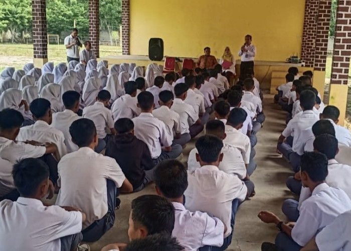 SMAN 1 Payaraman Ogan Ilir Terima Sosialisasi Pasca Sarjana Universitas PGRI Palembang, Ada Tawaran Menarik 