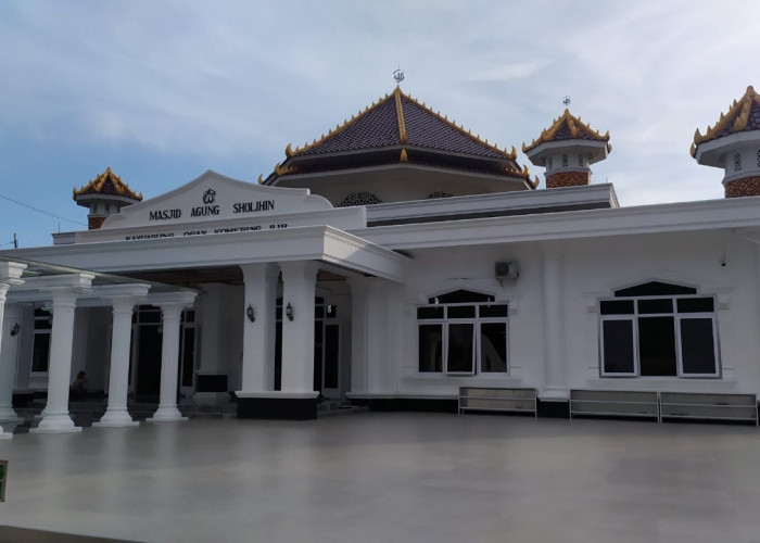 Catat, Masjid Agung Sholihin Kayuagung Laksanakan Tarawih 1 Juz Satu Malam dengan 23 Rakaat