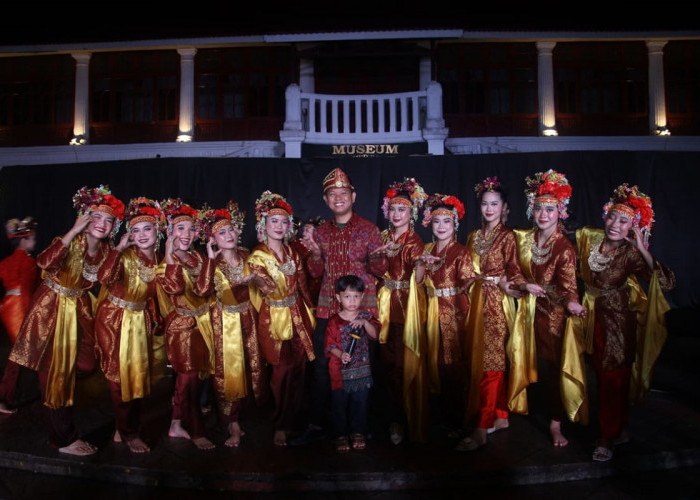 Drama Musikal Legenda Pulau Cinta Hibur Ratusan Penonton di Palembang
