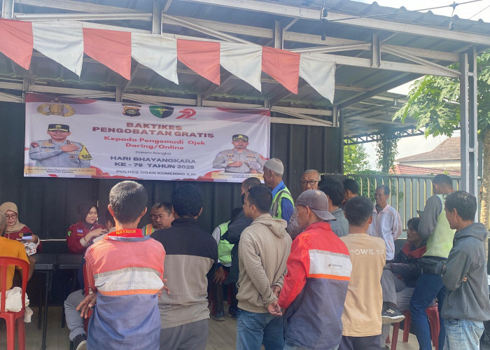 Puluhan Pengemudi Ojek di Kayuagung Diperiksa Kesehatan Gratis, Sambut Hari Bhayangkara ke-79