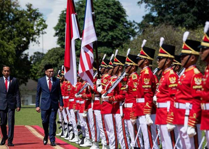 Tiba di Istana Bogor, PM Malaysia Anwar Ibrahim Dikawal Pasukan Berkuda 