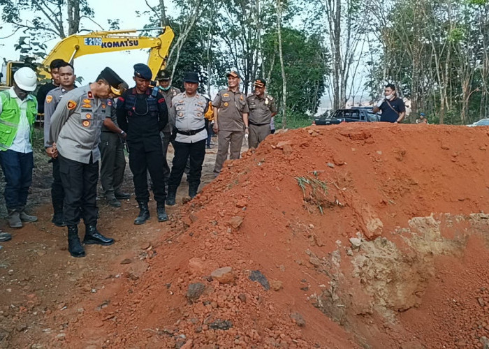  Wakapolda Sumsel Pimpin Tim Gabungan Tertibkan Tambang Batu Bara Ilegal di Muara Enim
