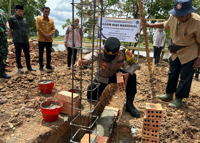 Polsek Pemulutan Ogan Ilir Lakukan Monitoring Pembangunan Dapur Makan Bergizi Gratis